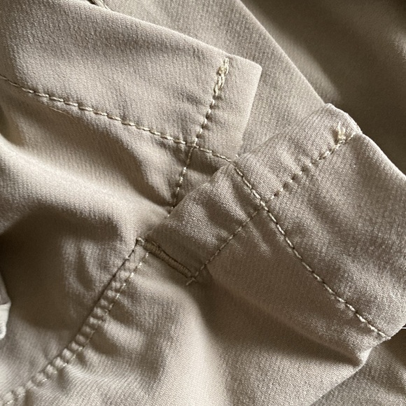 UNDER ARMOUR lot of 2 pairs men’s golf pants taper 30/32 UA sport dress khaki - Picture 5 of 7